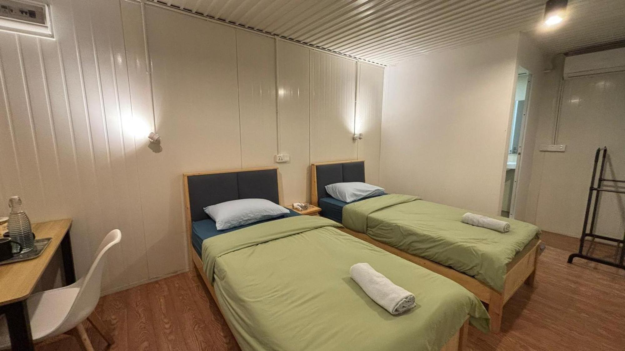5 Minutes Airport Lodge Kampong Patagas Eksteriør bilde